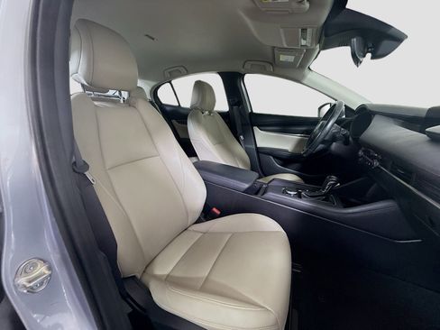 Used 2020 MAZDA MAZDA3 Sedan w/ Select Package image 29