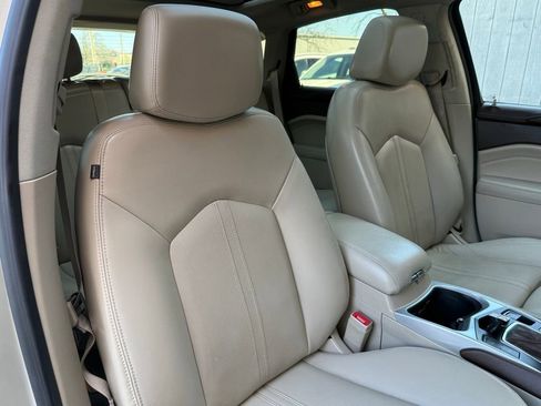 Used 2016 Cadillac SRX Luxury FWD image 22