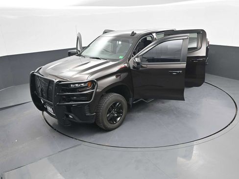Used 2020 Chevrolet Silverado 1500 LT Trail Boss w/ Convenience Package AWD/4WD image 47