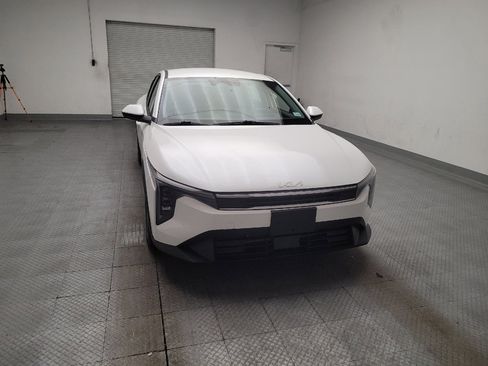 Used 2025 Kia K4 FWD image 14
