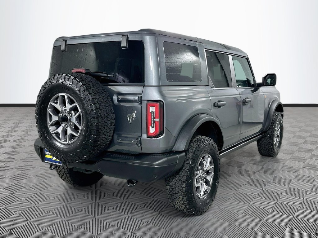 Used 2025 Ford Bronco Badlands AWD/4WD image 7