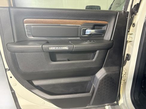 Used 2018 RAM 1500 Laramie w/ Convenience Group image 26