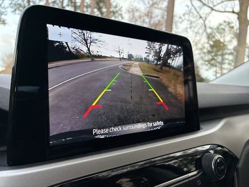 Used 2022 Ford Escape SE w/ SE Sport Appearance Package image 33