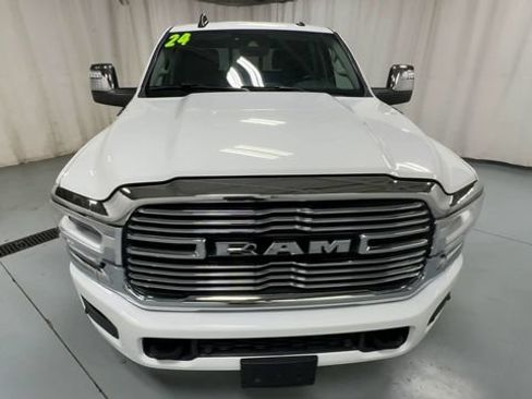 Used 2024 RAM 2500 Laramie w/ Safety Group AWD/4WD image 3