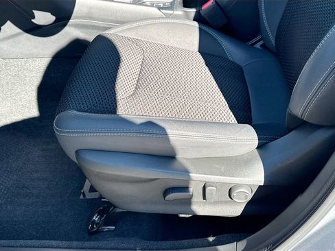 Used 2020 Subaru Forester Premium image 24