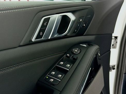 New 2026 BMW X5 xDrive40i w/ M Sport Package image 18