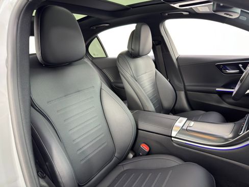 Used 2025 Mercedes-Benz C 300 Sedan w/ AMG Line w/ Night Package image 41