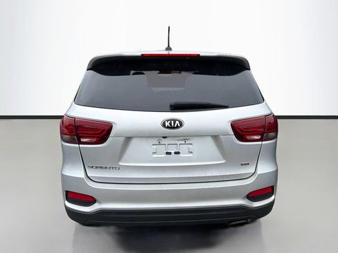 Used 2019 Kia Sorento AWD image 7