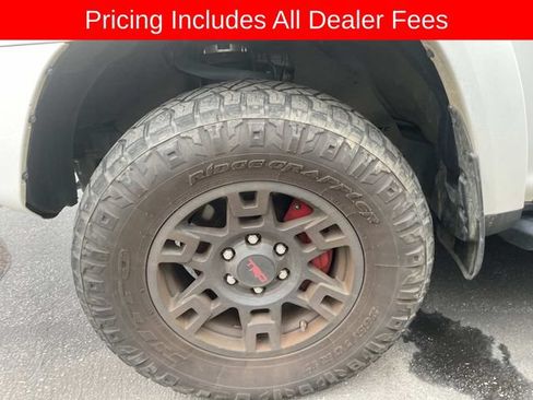 Used 2023 Toyota 4Runner TRD Off-Road Premium w/ Moonroof Package AWD/4WD image 2