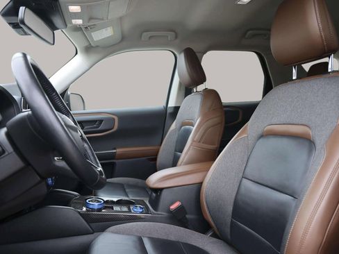 Used 2023 Ford Bronco Sport Outer Banks w/ Tech Package image 18