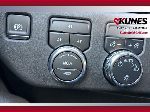 New 2026 GMC Sierra 2500 SLE image 25