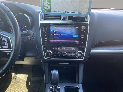 Used 2019 Subaru Outback 2.5i Limited AWD/4WD image 9