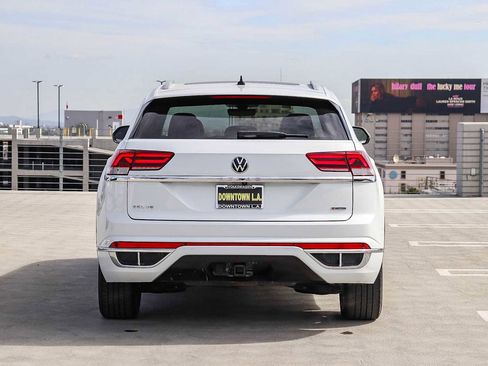 Used 2022 Volkswagen Atlas Cross Sport SEL R-Line image 5