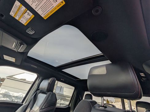 Used 2025 Ford F150 Raptor image 11