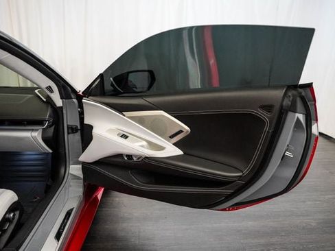 Used 2024 Chevrolet Corvette Stingray Premium Cpe w/ Z51 Performance Package RWD image 17