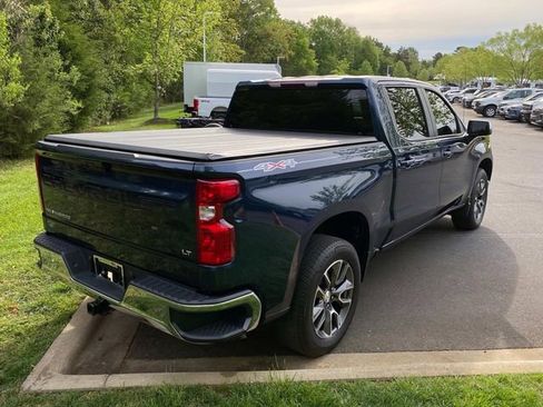 Used 2023 Chevrolet Silverado 1500 LT AWD/4WD image 31