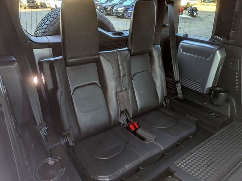 Used 2020 Land Rover Defender 110 X AWD/4WD image 45