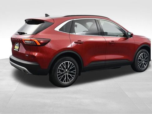 New 2025 Ford Escape SE image 4