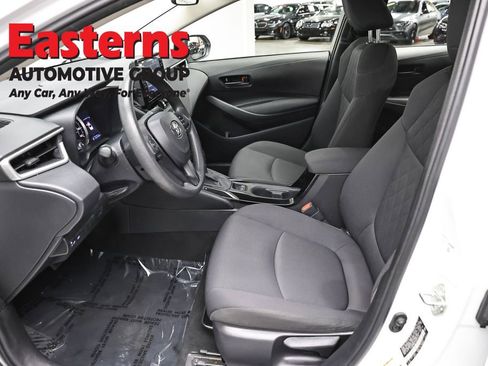 Used 2022 Toyota Corolla LE FWD image 14