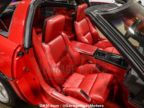 Used 1987 Chevrolet Corvette Coupe image 5
