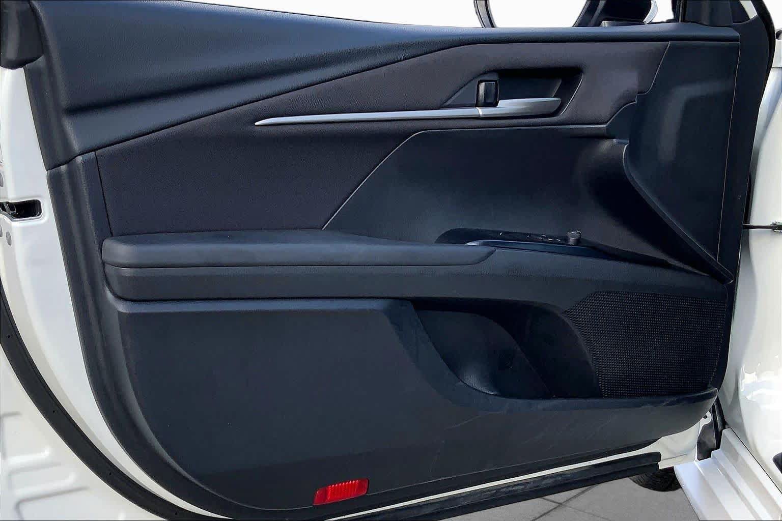 Used 2025 Toyota Camry LE FWD image 21