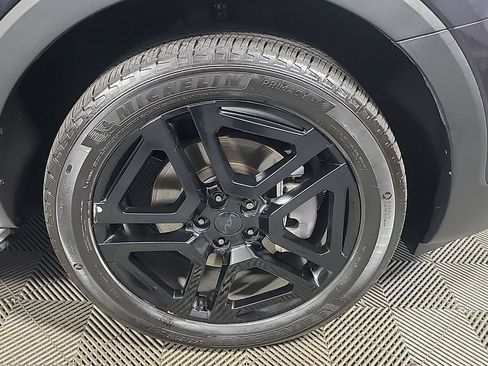 Certified 2025 Kia Telluride EX X-Line AWD/4WD image 3