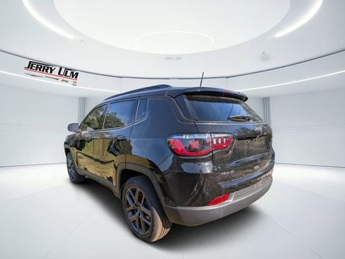 New 2026 Jeep Compass Latitude w/ Sun and Sound Group AWD/4WD image 5
