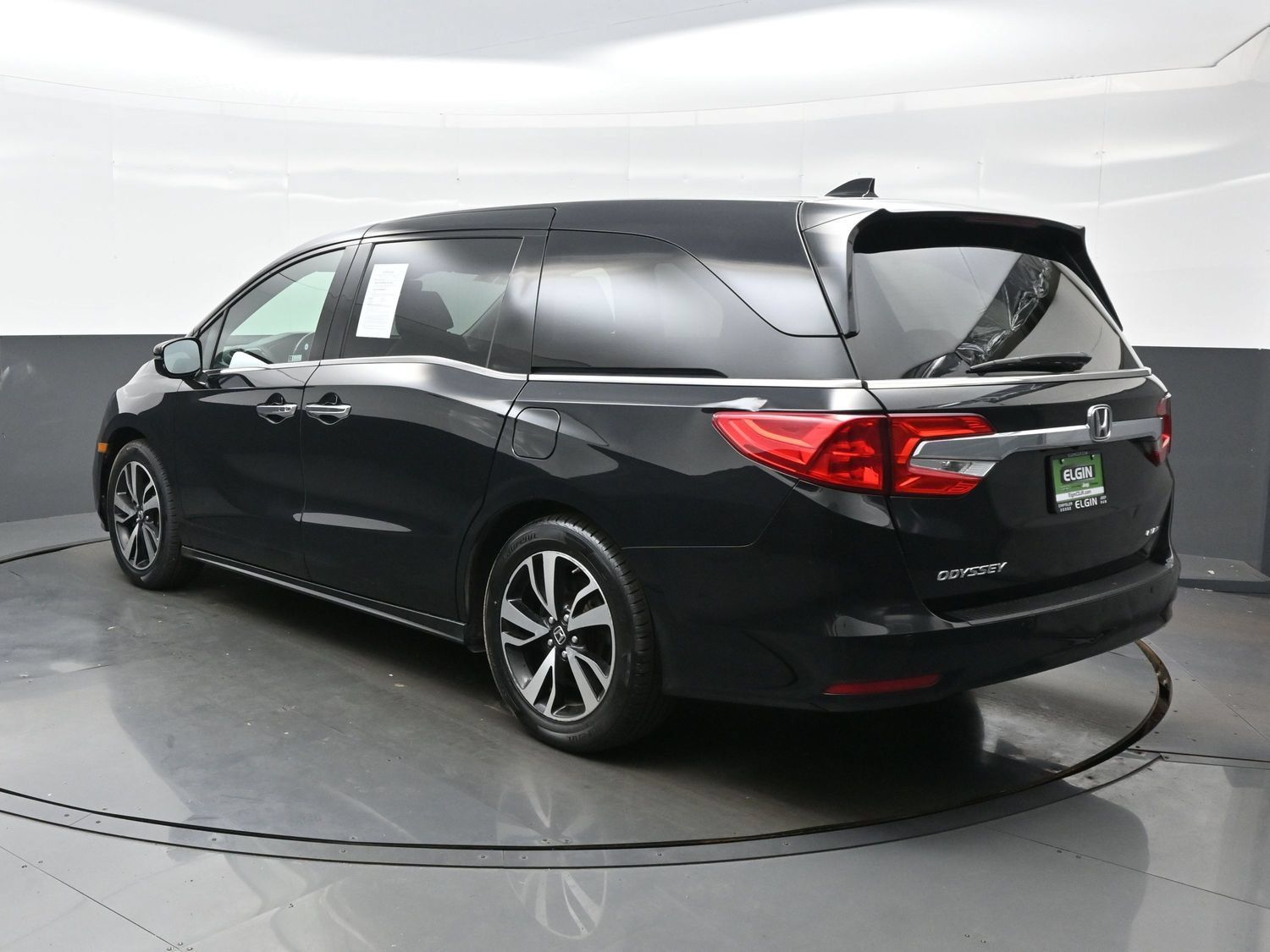 Used 2019 Honda Odyssey Elite image 5