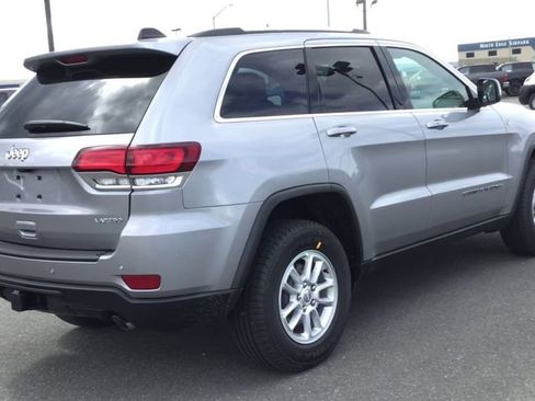 Used 2020 Jeep Grand Cherokee Laredo AWD/4WD image 8