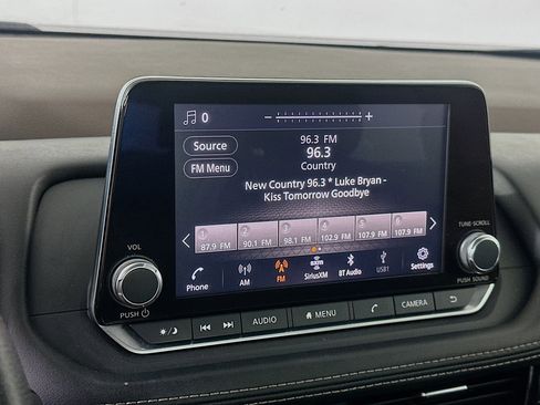 Used 2021 Nissan Rogue SV image 21