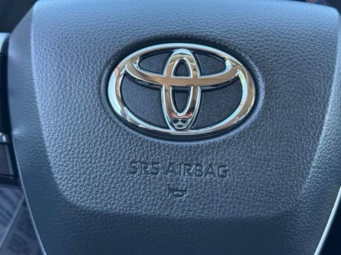Used 2026 Toyota Highlander Platinum AWD/4WD image 28