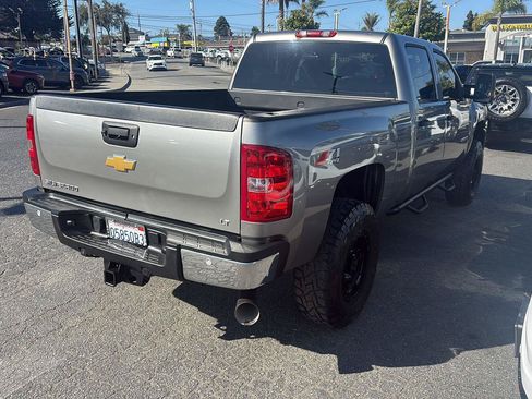 Used 2013 Chevrolet Silverado 2500 LT w/ Interior Plus Package AWD/4WD image 5