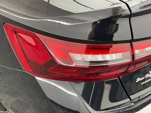 Used 2025 Volkswagen Jetta SE FWD image 25