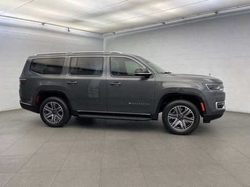 New 2025 Jeep Wagoneer 4WD w/ Premium Group I image 2