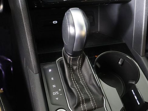 Used 2022 Volkswagen Atlas Cross Sport SEL Premium R-Line image 55