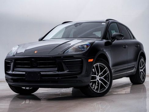 Certified 2025 Porsche Macan image 1