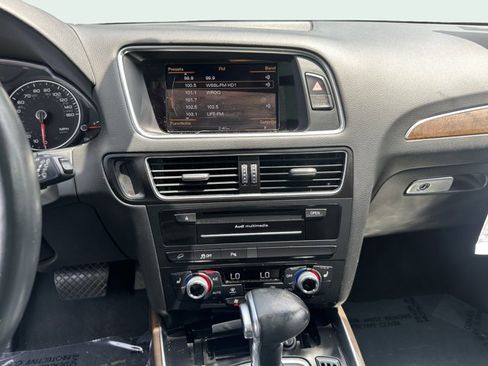 Used 2017 Audi Q5 2.0T Premium Plus w/ Technology Package image 18