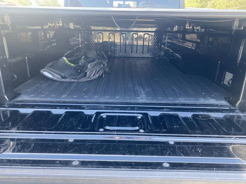 Used 2022 Jeep Gladiator Sport image 5