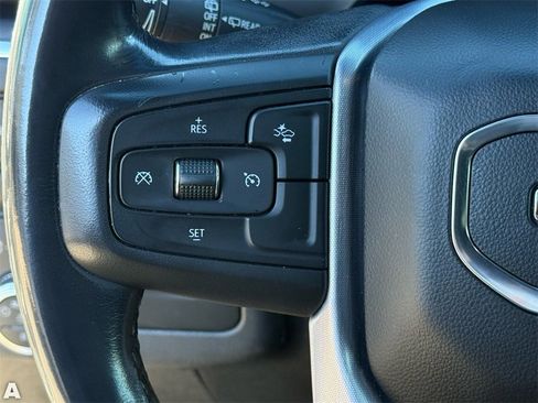 Used 2021 GMC Yukon XL SLT image 16