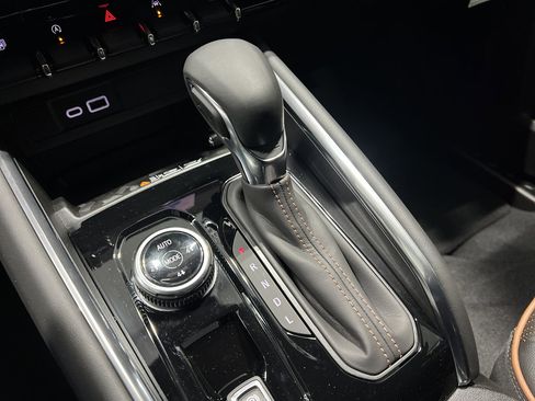 New 2025 GMC Canyon AT4 w/ Technology Plus Package image 14