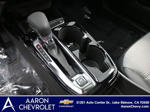 New 2026 Chevrolet Trax LT w/ Sunroof Package image 20