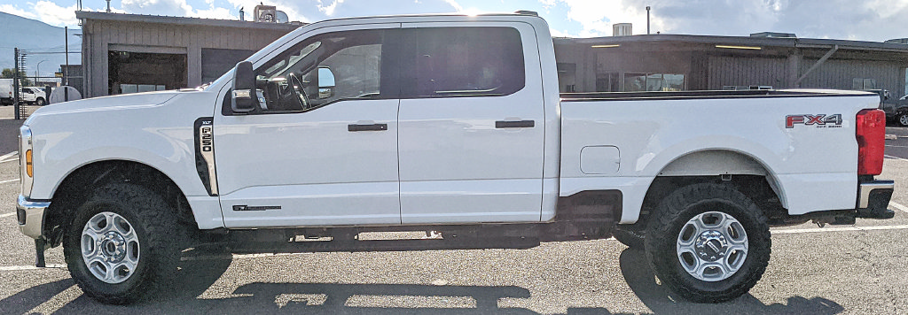 Certified 2025 Ford F250 XLT w/ FX4 Off-Road Package AWD/4WD image 5