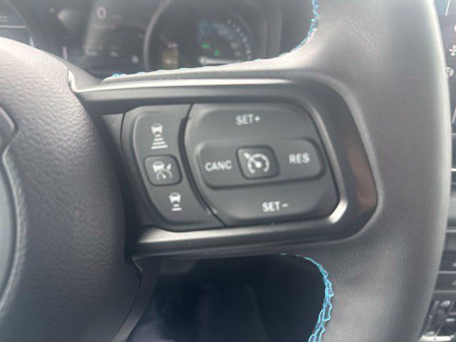Used 2024 Jeep Wrangler Unlimited Rubicon 4xe w/ Technology Group AWD/4WD image 12