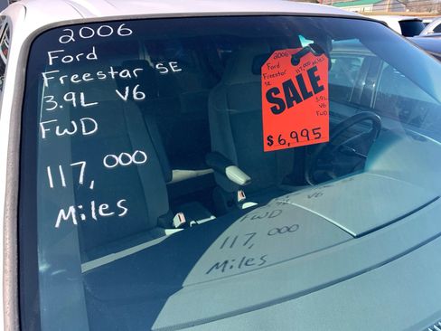 Used 2006 Ford Freestar SE image 3