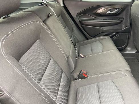 Used 2024 GMC Terrain SLE w/ Driver Convenience Package image 22