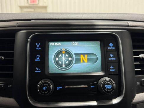 Used 2015 RAM 2500 Tradesman w/ Chrome Appearance Group AWD/4WD image 5