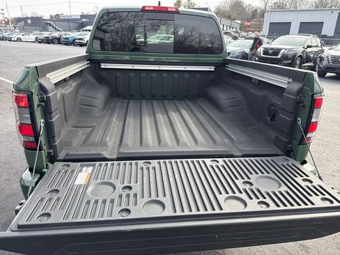 Used 2025 Nissan Frontier SV w/ SV Convenience Package image 24