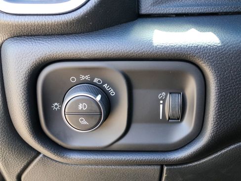 New 2026 RAM 2500 Big Horn AWD/4WD image 26