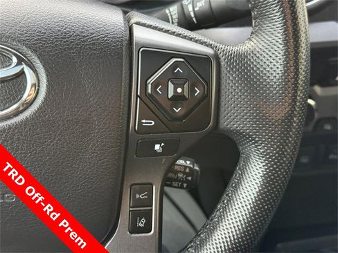Used 2021 Toyota Tacoma TRD Off-Road image 21