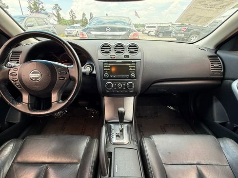 Used 2013 Nissan Altima 2.5 S w/ Premium Pkg FWD image 3